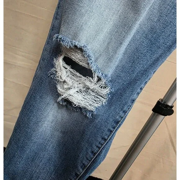 Just Black | Distressed Skinny Jeans | Light Medium Wash Size 29 Mid Rise Ankle - Picture 7 of 15